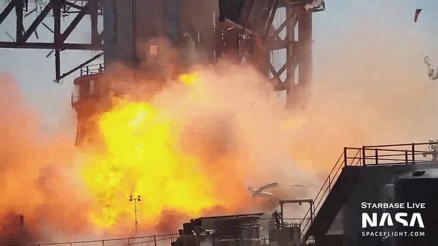 SpaceX Booster 7 Experiences Explosion смотреть онлайн