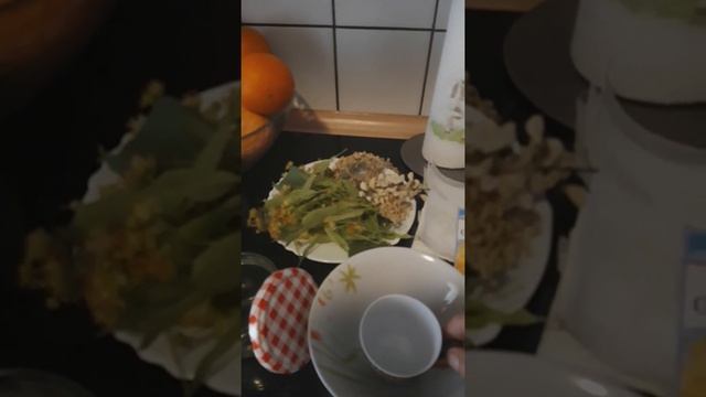 Уход за лицом  Маска для лица из цветков липы и бузины  Как убрать морщины в домашних условиях