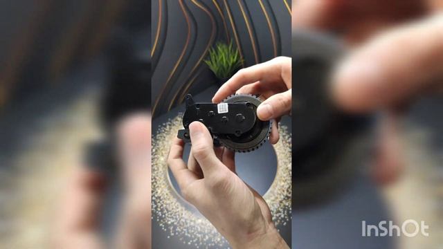 Оригинальное колесо Xiaomi Lydsto G1 Robot Vacuum Cleaner YM-G1-W01 (R) черный (деталь с разбора) смотреть онлайн