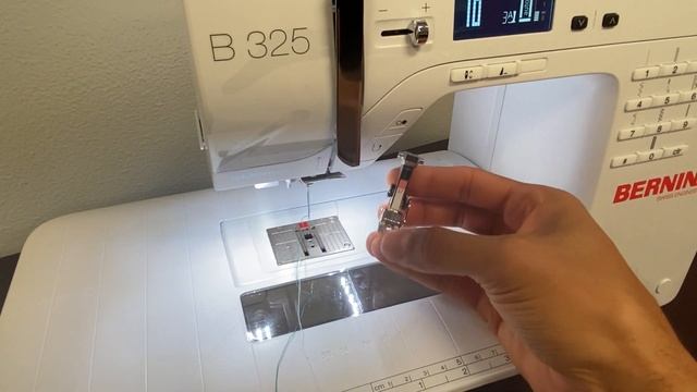 BERNINA 3 Series Stitch Plates смотреть онлайн