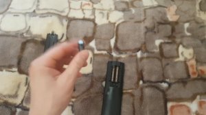 КАК ВСТАВИТЬ БАТАРЕЙКИ В ПУЛЬТ