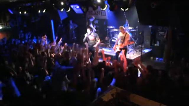 Norma Jean (live in Plan B Moscow). Stagediver's base jump from the 2nd floor смотреть онлайн