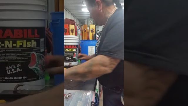 Ice fishing tip up button marker смотреть онлайн