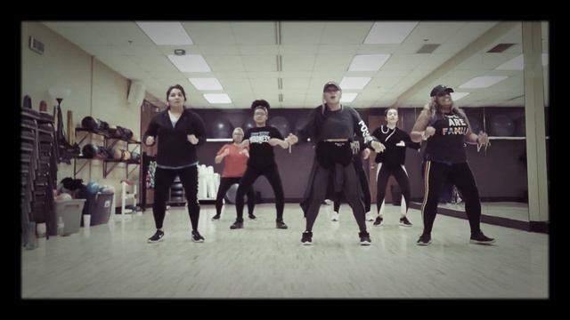 Con Calma" Zumba/ By Daddy Yankee ft. SNOW смотреть онлайн