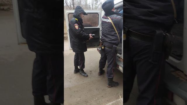 полицейский беспредел, вот наглядный пример почему у нас так полицию не увожают смотреть онлайн