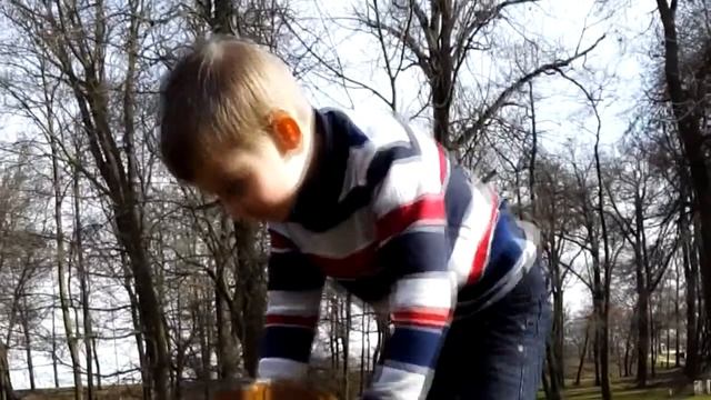 Весёлая и спортивная прогулка по замковому парку. Пиратская лодка и большая пицца смотреть онлайн