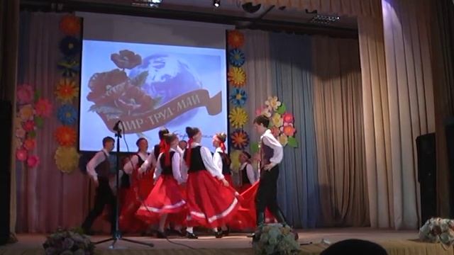29.04.2019 г. - Ансамбль танца "Очарование" (рук. Глёкина В.Ф.) - "Латышская полька" смотреть онлайн