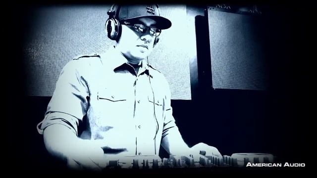 American Audio VMS4.1 Bundled with TRAKTOR® Software [DJ Etronik in the mix] смотреть онлайн