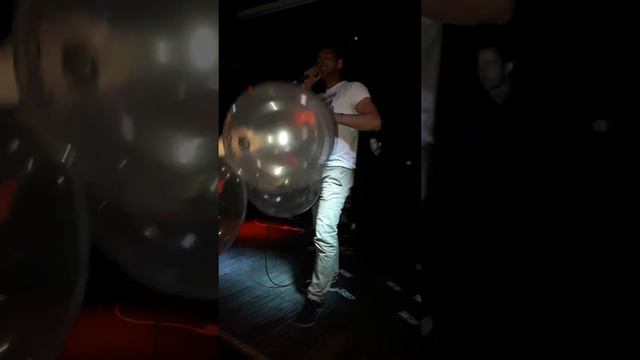 Скряба в клубе НОРМАЛЬНО ДЕЛАЙ смотреть онлайн