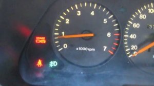 Плавает ХХ на Дэу Эсперо 2л, 96г.в.