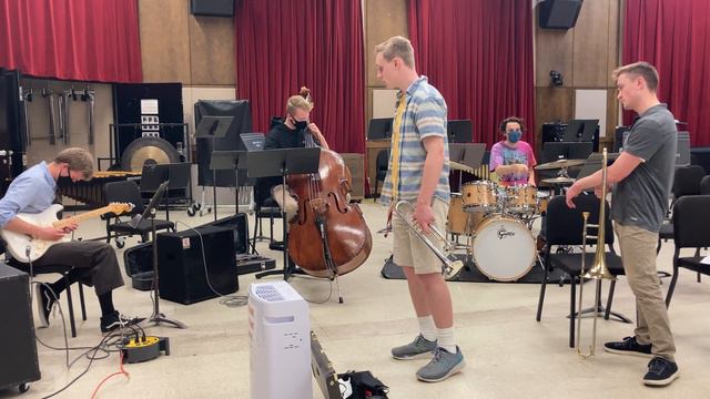 Jazz In The Making | Dizzy Atmosphere —3/4