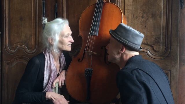 Duo à Trois - Quand le son prend corps - vidéo 7 - Birgit Yew von Keller & Steve Lô смотреть онлайн