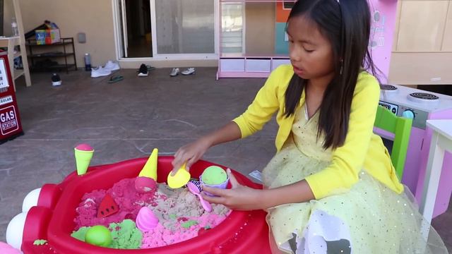 Wendy Pretend Play Selling SAND Ice Cream Crab Toy Shop смотреть онлайн