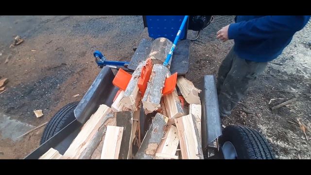 I WENT TO THE EASTONMADE WOOD SPLITTER FACTORY - TOUR, REVIEW, DEMO! EASTONMADE AXIS, 12-22, 22-28 смотреть онлайн