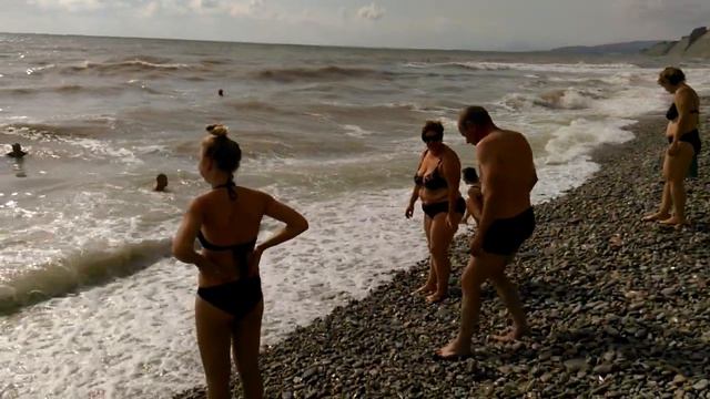 Дикий пляж "Сосновка" в Геленджике смотреть онлайн