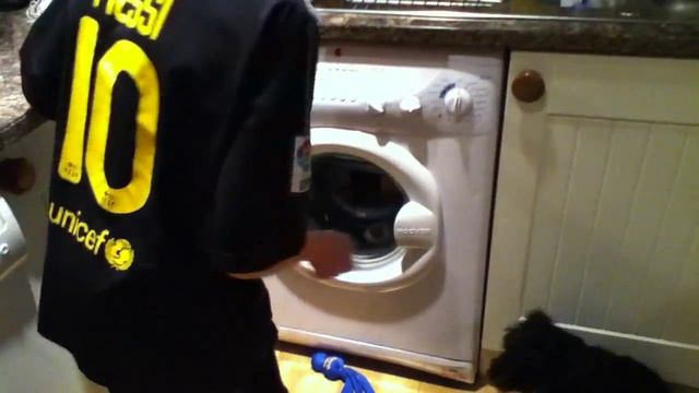 DIY - How to open a broken washing machine door by puppy and boy смотреть онлайн