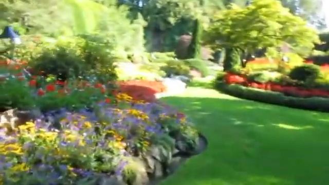 Victoria, Canada - the famous Butchart Gardens and overlooking the sunken gardens смотреть онлайн