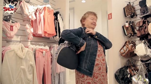 БАБУШКИ примеряют МОЛОДЕЖНУЮ ОДЕЖДУ - ТыSHOW смотреть онлайн