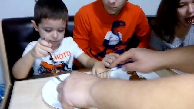 Жареное мороженое во фритюре. С прованскими травами, перцем, грибами...готовим и пробуем смотреть онлайн