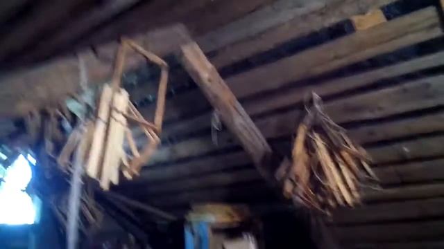 Деревенский дом. Ремонт. Часть 4я. Печь с лежанкой. Макет. Гнилые потолочные балки. смотреть онлайн