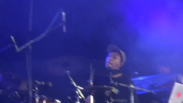KT Chang with Elephant Gym смотреть онлайн