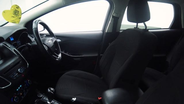 Ford Focus 1 0T EcoBoost Titanium s:s 5dr ET66ZVG смотреть онлайн