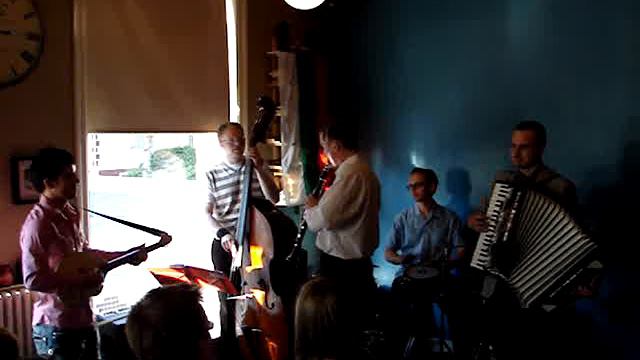 Narodna Musika folk jazz band in Reykjavik, 2007 смотреть онлайн