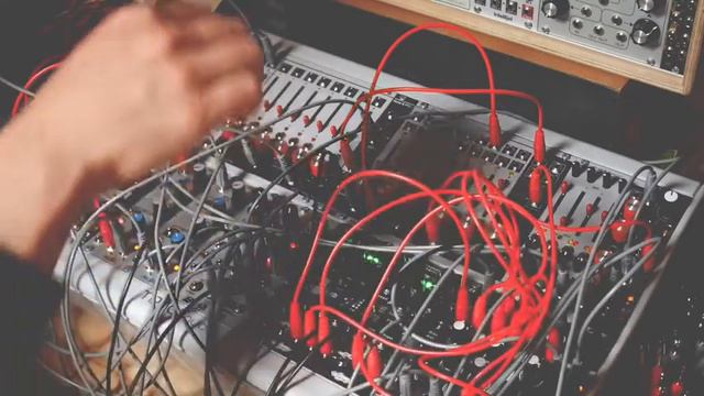 Shaman - eurorack performance / SSF Vortices / Verbos Harmonic Oscillator and Multi-Delay смотреть онлайн