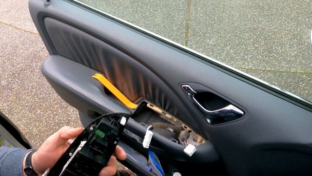 HONDA ODYSSEY РЕМОНТ СТЕКЛОПОДЪЁМНИКА. РАБОТАЕТ ТОЛЬКО ОДИН СТЕКЛОПОДЪЕМНИК (Одисей 2007) смотреть онлайн