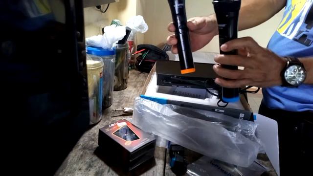 shure SH-750 wireless mic, unboxing pang videoke смотреть онлайн