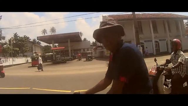 The Hikkaduwa Village смотреть онлайн