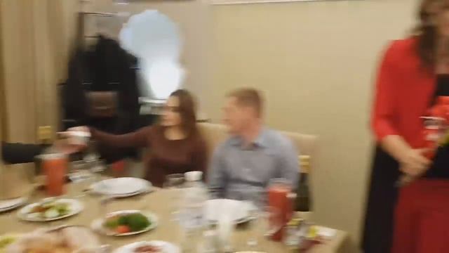 ?ПОДАРКИ ДЛЯ САМОЙ КРАСИВОЙ ИМЕНИННИЦЫ ? смотреть онлайн