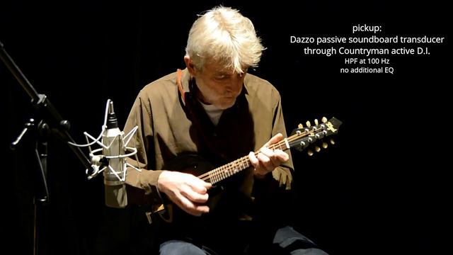 Dazzo pickup in a Rigel A natural mandolin смотреть онлайн