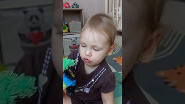 Лепили вместе) #детскиеподелки #детскоетворчество #малыши #милашка #деткинашесчастье смотреть онлайн