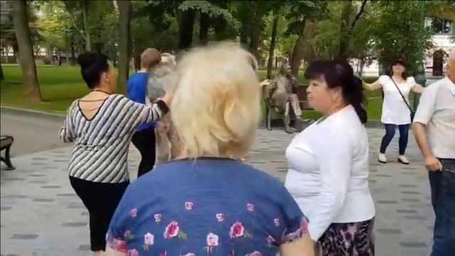 КАТЯ,КАТЯ,БЕЛЫЕ ЦВЕТОЧКИ!!!ТАНЦЫ ВОЗЛЕ МАРКА БЕРНЕСА!!! смотреть онлайн