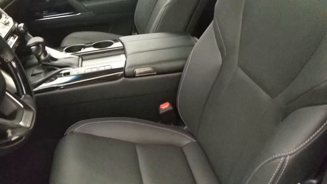 Lexus LX500d смотреть онлайн