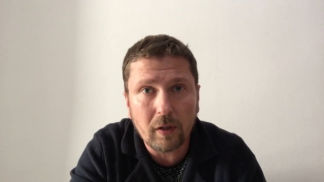 Патриоты убирают Донецк смотреть онлайн