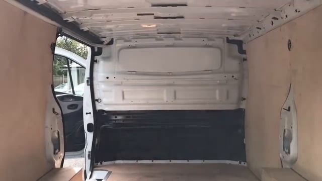 Renault Trafic 1.6 dCi SL27 Business+ For Sale смотреть онлайн
