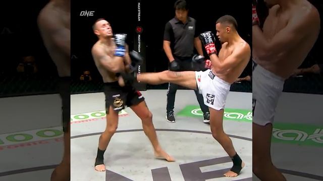 Носком по бороде! смотреть онлайн