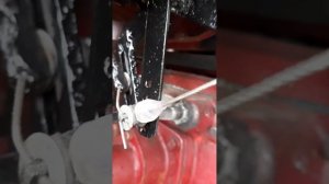 Установка тросов на газ и декомпрессора на Т-25 вместо тяг