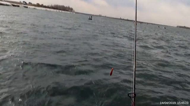 Ловля хариуса в Железнодорожнике на Ангаре весной смотреть онлайн