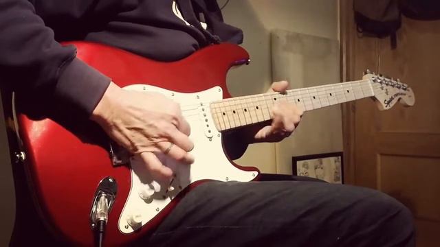 FENDER SQ STANDARD STRATOCASTER, MARSHALL MG-100 DFX, DIMARZIO смотреть онлайн