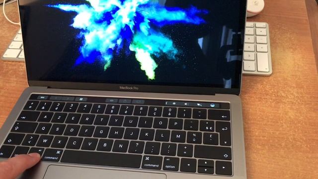 MacBook Pro Touch Bar: Comment éteindre Son MacBook Pro Au Clavier?
