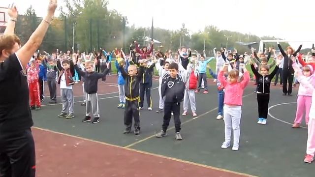 Луневская школа. День здоровья - 2014. Разминка смотреть онлайн