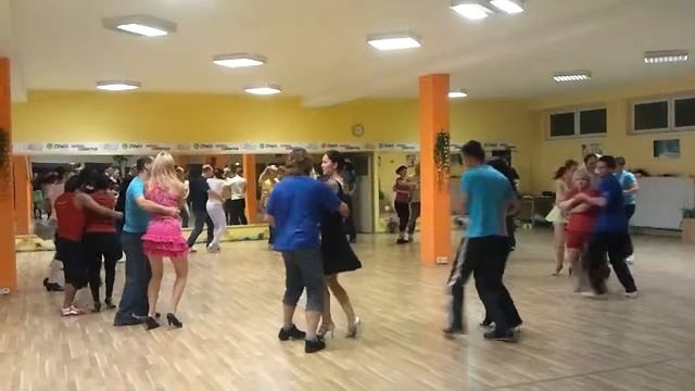 Bachata Rueda Class 2013 - Salsa Caliente смотреть онлайн