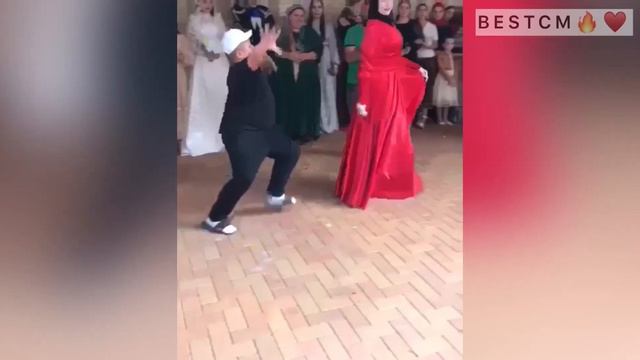 СКОЛЬКО ЭНЕРГИИ В ЭТОМ МАЛЬЧИКЕ ТАНЦУЕТ С АЙШАТ МАХМЕТМУРЗАЕВОЙ😍🔥 смотреть онлайн