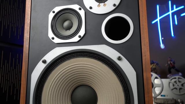 The UNTOLD STORY of The LEGENDARY Pioneer HPM-100 Speakers смотреть онлайн