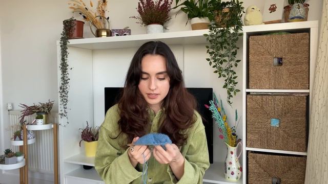 Knitting Podcast Ep. 2 | yarn haul, designing my first sweater & more | Woozy By Céline смотреть онлайн
