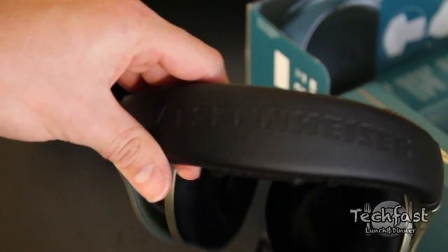 Sennheiser HD 595 High Performance Headphones Unboxing