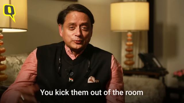 Shashi Tharoor Turns Quiz Master: Is Your Vocabulary Up to Mark? | The Quint смотреть онлайн